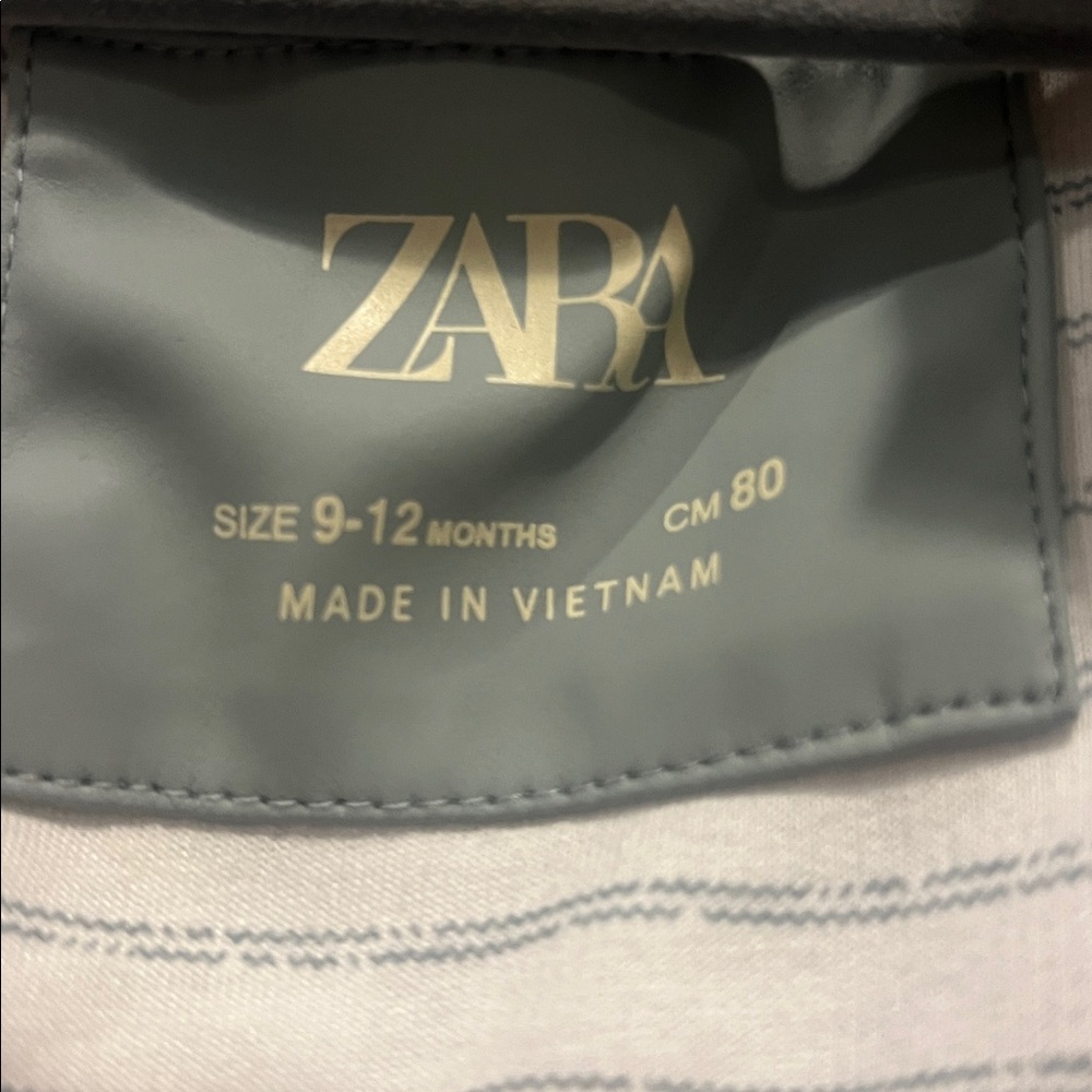 Zara Kids Rain Coat - Picture 4 of 6